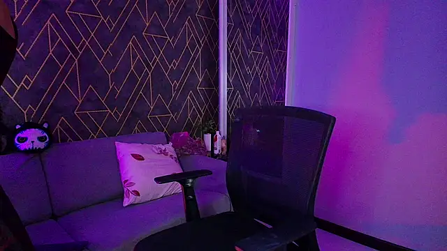 Tahara Romanov online show from September 10, 2025, 3:55 pm