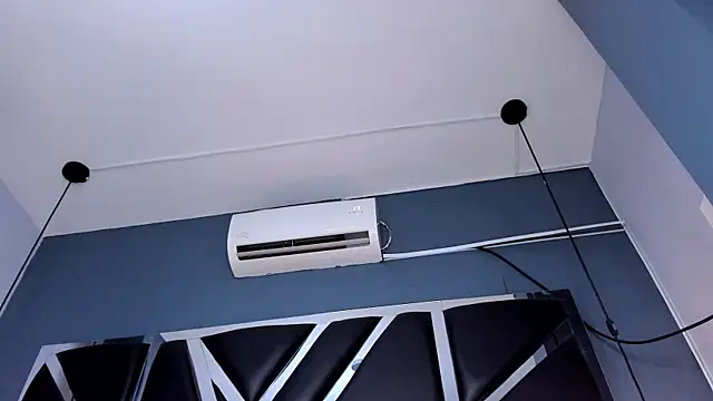 Melissa 23  online show from December 14, 2025, 11:38 am