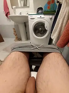 Cazzettostorto99 online show from October 6, 2025, 6:58 am