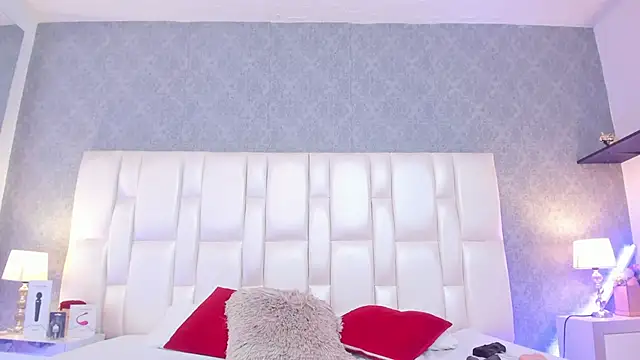 Snapshot of ArianaaGrace chatting on September 27, 2025, 7:31 pm ArianaaGrace online show from September 27, 2025, 7:31 pm