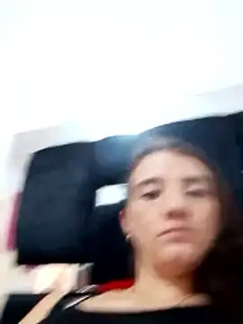 Snapshot of ArianaaGrace chatting on October 16, 2025, 9:56 pm ArianaaGrace online show from October 16, 2025, 9:56 pm