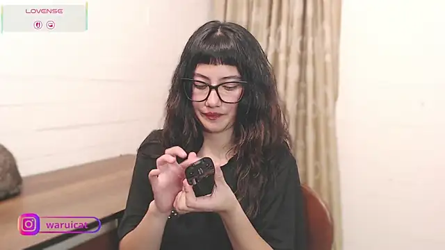 Laury uri online show from March 5, 2026, 12:51 am