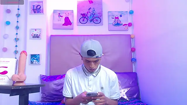 Snapshot of willians___0 chatting on November 28, 2025, 4:34 am willians 0 online show from November 28, 2025, 4:34 am