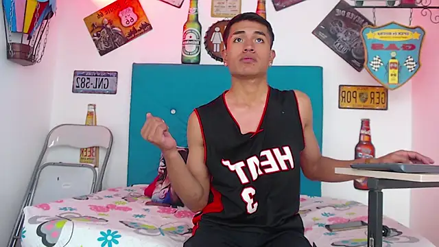 Snapshot of willians___0 chatting on March 5, 2025, 2:36 am willians 0 online show from March 5, 2025, 2:36 am