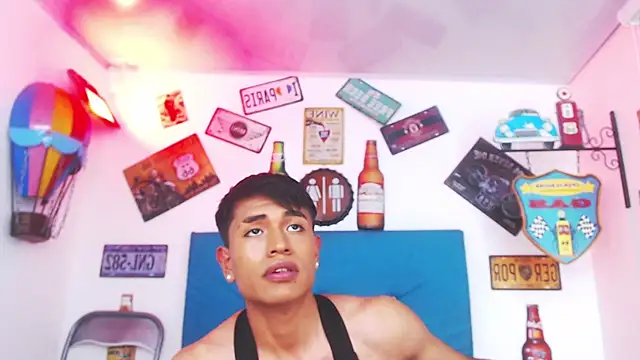 Snapshot of willians___0 chatting on March 2, 2025, 1:37 am willians 0 online show from March 2, 2025, 1:37 am