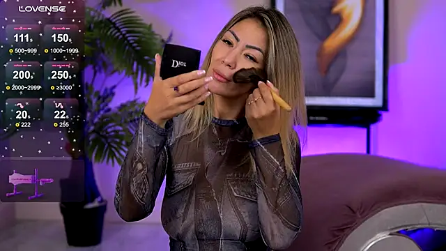 SophiaPotts online show from November 9, 2025, 3:54 am