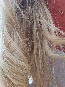 Melody73 online show from September 23, 2025, 8:10 am