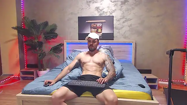 Snapshot of Tiberius_hunk chatting on June 14, 2026, 8:48 am Tiberius hunk online show from June 14, 2026, 8:48 am