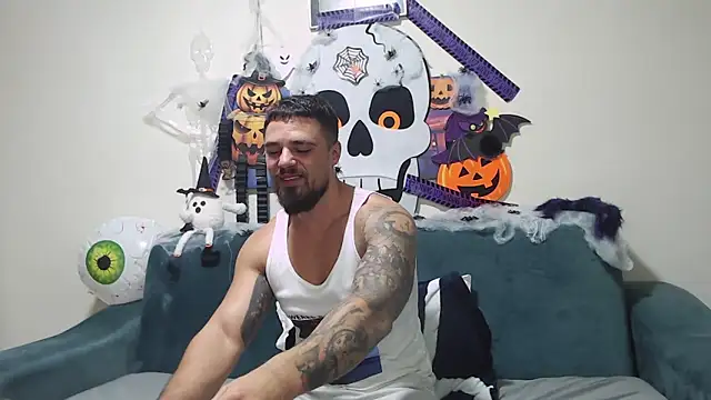 Tiberius hunk online show from October 24, 2025, 6:18 pm