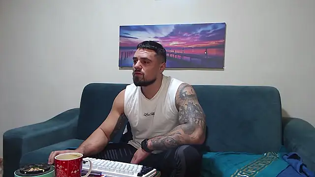 Tiberius hunk online show from January 11, 2026, 7:37 am