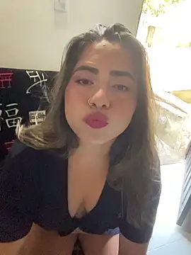 lunaxxx 69 online show from January 7, 2026, 9:20 pm