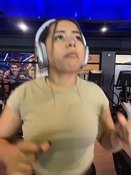 lunaxxx 69 online show from September 27, 2025, 3:29 pm