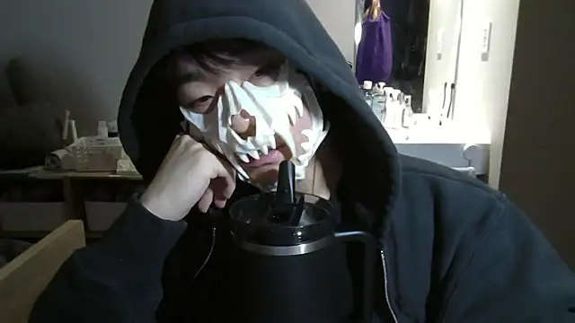 sdamvo2 online show from October 21, 2025, 1:54 pm