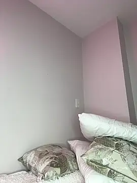 im hanna1 online show from March 5, 2025, 8:10 pm