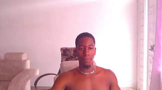 Snapshot of Dreamastercum_ chatting on March 5, 2025, 7:38 pm Dreamastercum online show from March 5, 2025, 7:38 pm