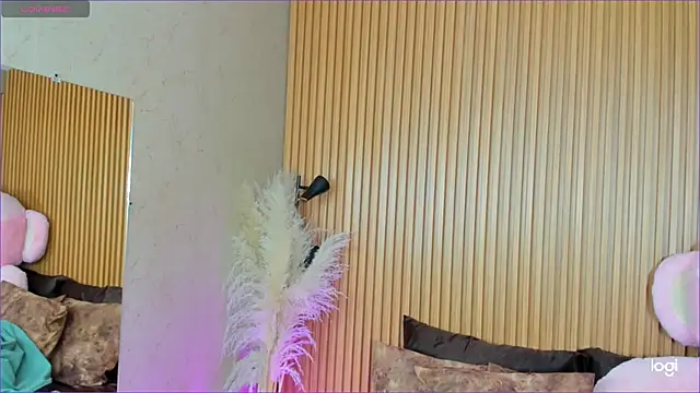 Snapshot of AlexiaAbbey chatting on November 26, 2025, 7:14 pm AlexiaAbbey online show from November 26, 2025, 7:14 pm