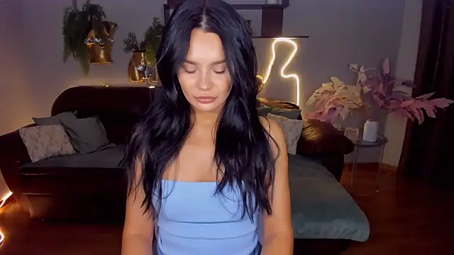 DanaSincere online show from December 14, 2025, 6:30 am