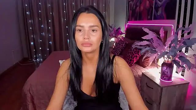 DanaSincere online show from October 10, 2025, 3:40 am