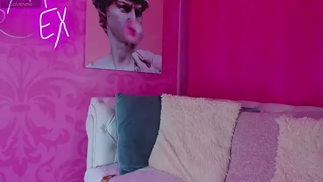 Zoe-S online show from March 16, 2025, 1:06 pm