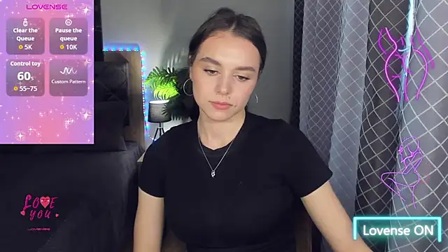 EmelyMason online show from February 26, 2026, 11:43 am