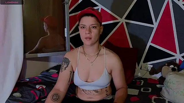 demimoore222 online show from September 14, 2025, 11:10 am