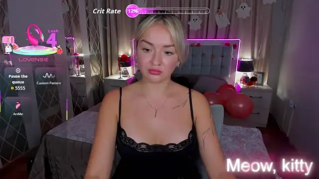 EvaGoddes online show from October 28, 2025, 8:02 am