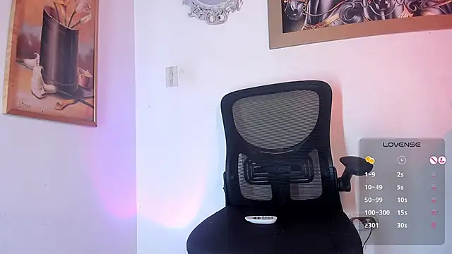 CRAZY-BOY99 online show from April 14, 2026, 9:25 am