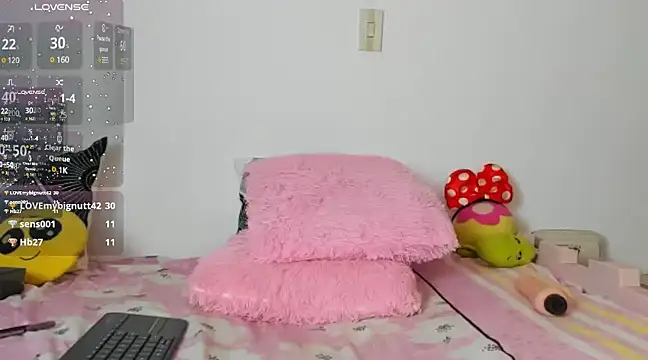 SusanSimpson16 online show from March 9, 2025, 3:43 am