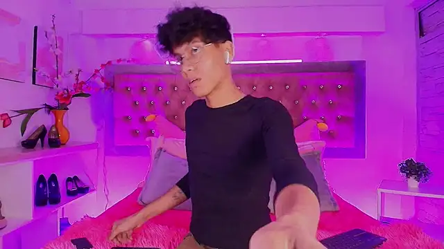 Jonas Rivers online show from October 6, 2025, 1:01 pm