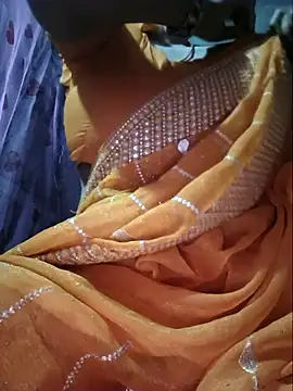 Snapshot of Sexyradha_ chatting on April 22, 2026, 8:04 pm Sexyradha online show from April 22, 2026, 8:04 pm