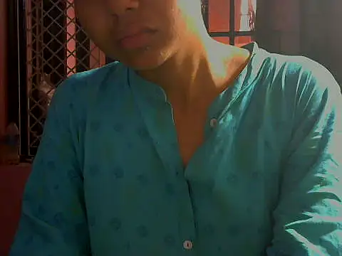 mayra89 online show from October 30, 2025, 2:43 am