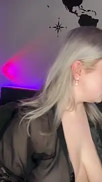 April Vancee online show from October 8, 2025, 2:07 pm