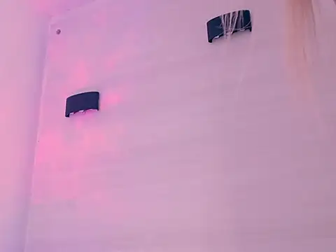 SashaNova online show from February 4, 2026, 8:48 pm