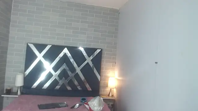 Snapshot of Emily_Castillo_1 chatting on March 10, 2025, 7:00 am Emily Castillo 1 online show from March 10, 2025, 7:00 am