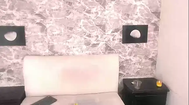 Snapshot of Emily_Castillo_1 chatting on March 8, 2025, 7:49 am Emily Castillo 1 online show from March 8, 2025, 7:49 am