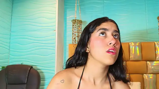 Mia Montess online show from February 5, 2026, 12:45 pm