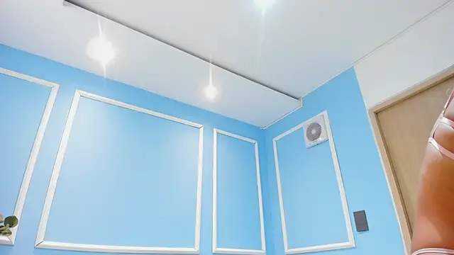 Lucy Canel online show from October 17, 2025, 7:26 pm