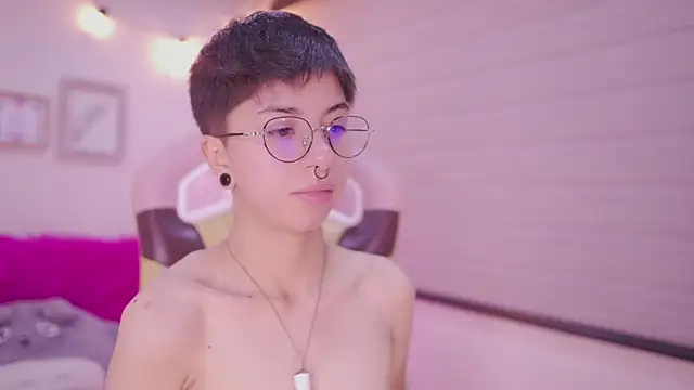 tommy blue online show from April 11, 2026, 1:57 am