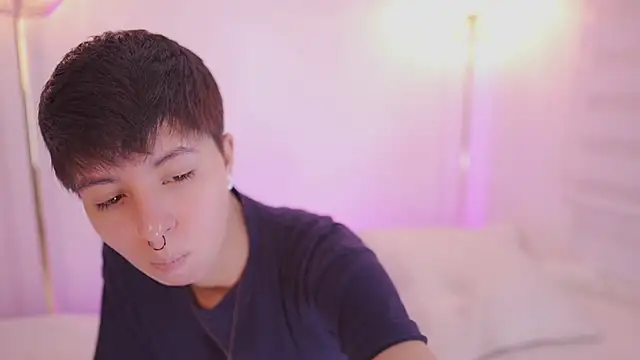 tommy blue online show from February 4, 2026, 7:09 pm