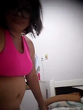 Snapshot of viviksmel chatting on February 23, 2026, 3:56 pm viviksmel online show from February 23, 2026, 3:56 pm