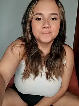 Snapshot of mandy-moore chatting on May 31, 2026, 5:51 pm mandy-moore online show from May 31, 2026, 5:51 pm