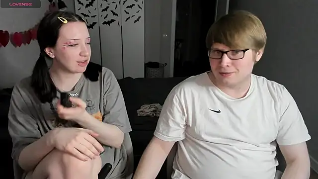 Snapshot of JayMollyy chatting on April 15, 2026, 7:58 pm JayMollyy online show from April 15, 2026, 7:58 pm