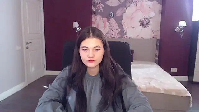 ElinaMils online show from March 5, 2025, 12:11 pm