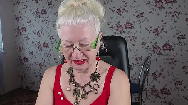 Maya Mayflower online show from September 18, 2025, 4:04 am