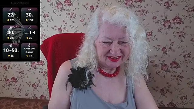 Snapshot of Maya_Mayflower chatting on April 30, 2026, 3:13 am Maya Mayflower online show from April 30, 2026, 3:13 am