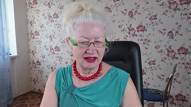 Maya Mayflower online show from September 12, 2025, 3:50 am