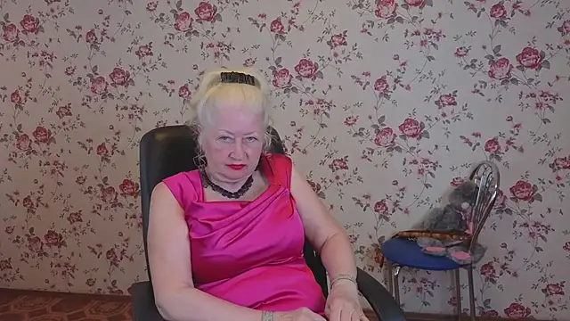 Maya Mayflower online show from April 16, 2026, 3:18 am