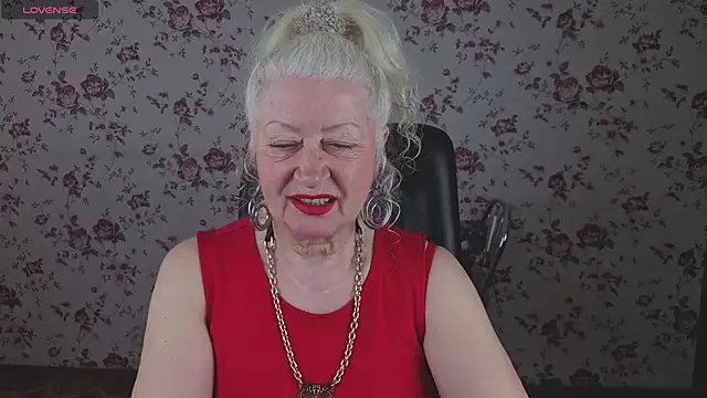 Snapshot of Maya_Mayflower chatting on May 3, 2026, 3:11 am Maya Mayflower online show from May 3, 2026, 3:11 am