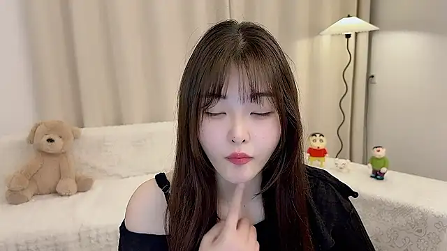 Cartier-176 online show from March 17, 2025, 2:12 pm