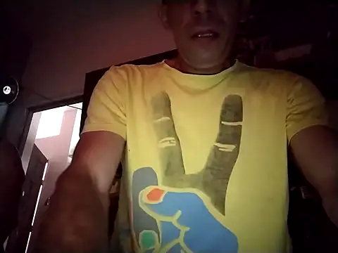 karlossan24 online show from March 1, 2026, 5:46 pm